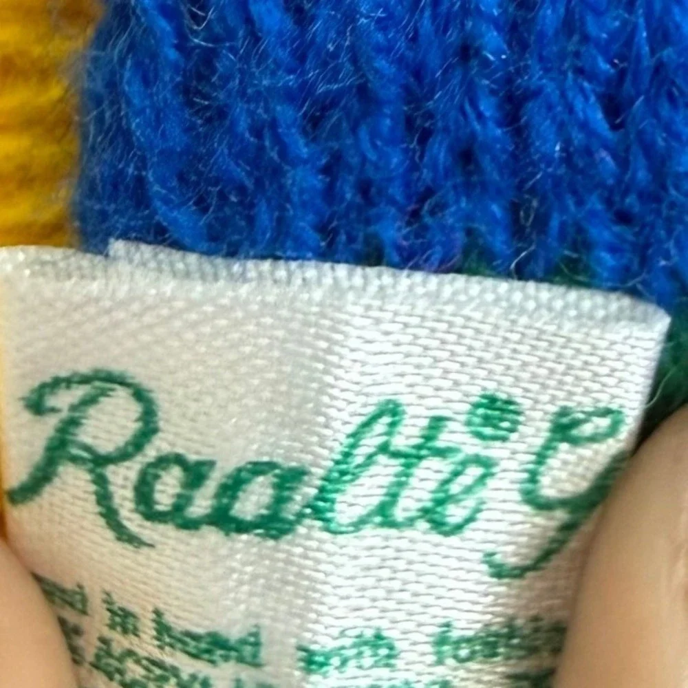 Van Raalte Kids Vintage Rainbow Knit Scarf and Mittens Set Navy Blue One Size‎